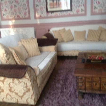 Busby Apartments Glasgow Ngoại thất bức ảnh